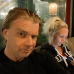 Nicki ist vertieft… Nicki ist vertieft...