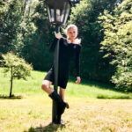 Nicki posiert für einige Fotos in Großgmain Nicki posiert für einige Fotos in Großgmain