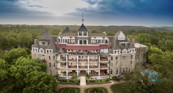 crescent-hotel-arkansas